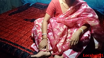 Amateur Bengali wife gets fucked hard in red saree (Official video by Localsex31)