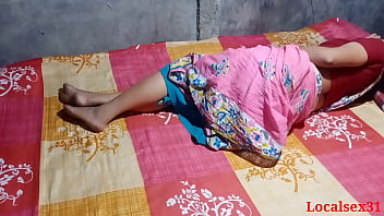 A mature Indian wife in doggystyle position with her husband(Official video by Localsex31)